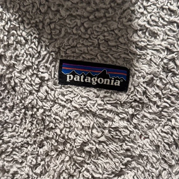 Patagonia Gray Zip-Up Fleece Sweater - Picture 2 of 3